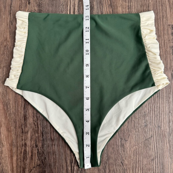 Joanna Ortiz Selva Green Bikini Set - Small - Picture 14 of 16